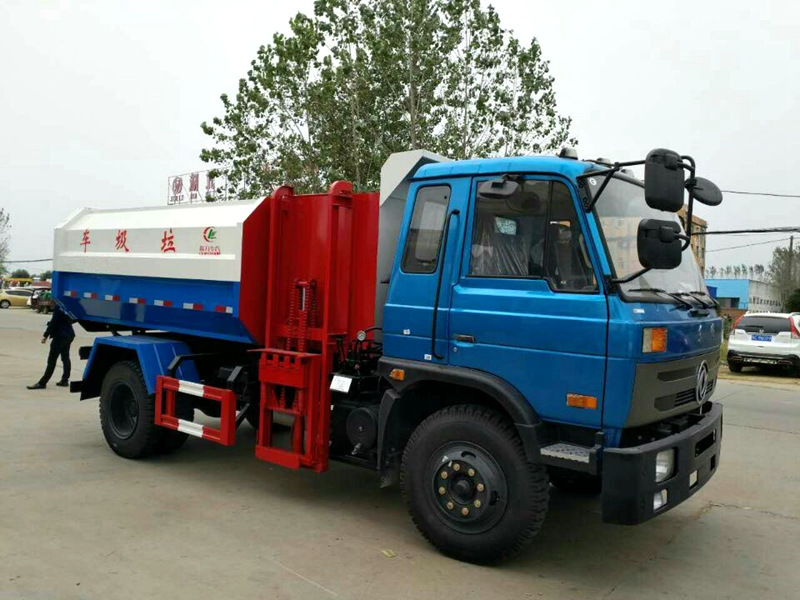 東風(fēng)145掛桶式垃圾車
