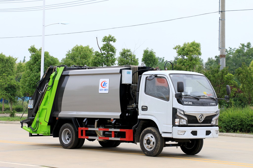 東風(fēng)福瑞卡壓縮垃圾車