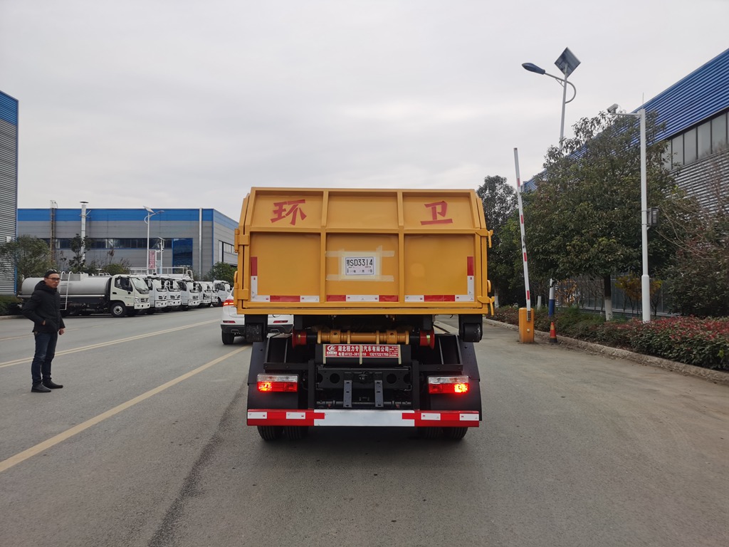 套臂垃圾車(chē)